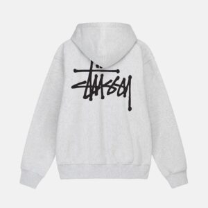 Guía de estilo: cómo las celebridades lucen la sudadera con capucha Stussy Spain