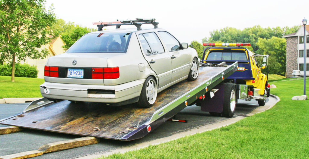 What Should You Know About Long-Distance Towing in Livonia?